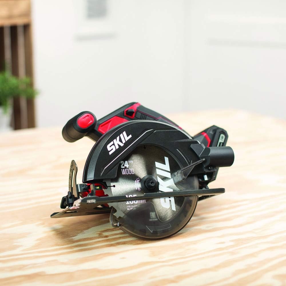 SKIL 20V 6-1/2 Inch Cordless Circular Saw Includes 2.0Ah PWR CORE 20 Lithium Battery and Charger - CR540602